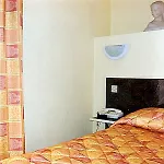 Bristol 3* ריימס