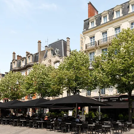 Hotel Bristol