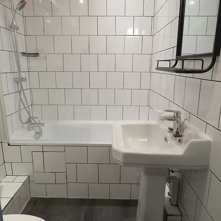 Bristol Hotel 3*