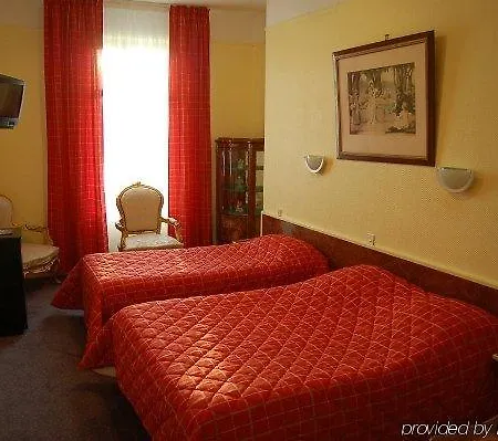 Отель Bristol